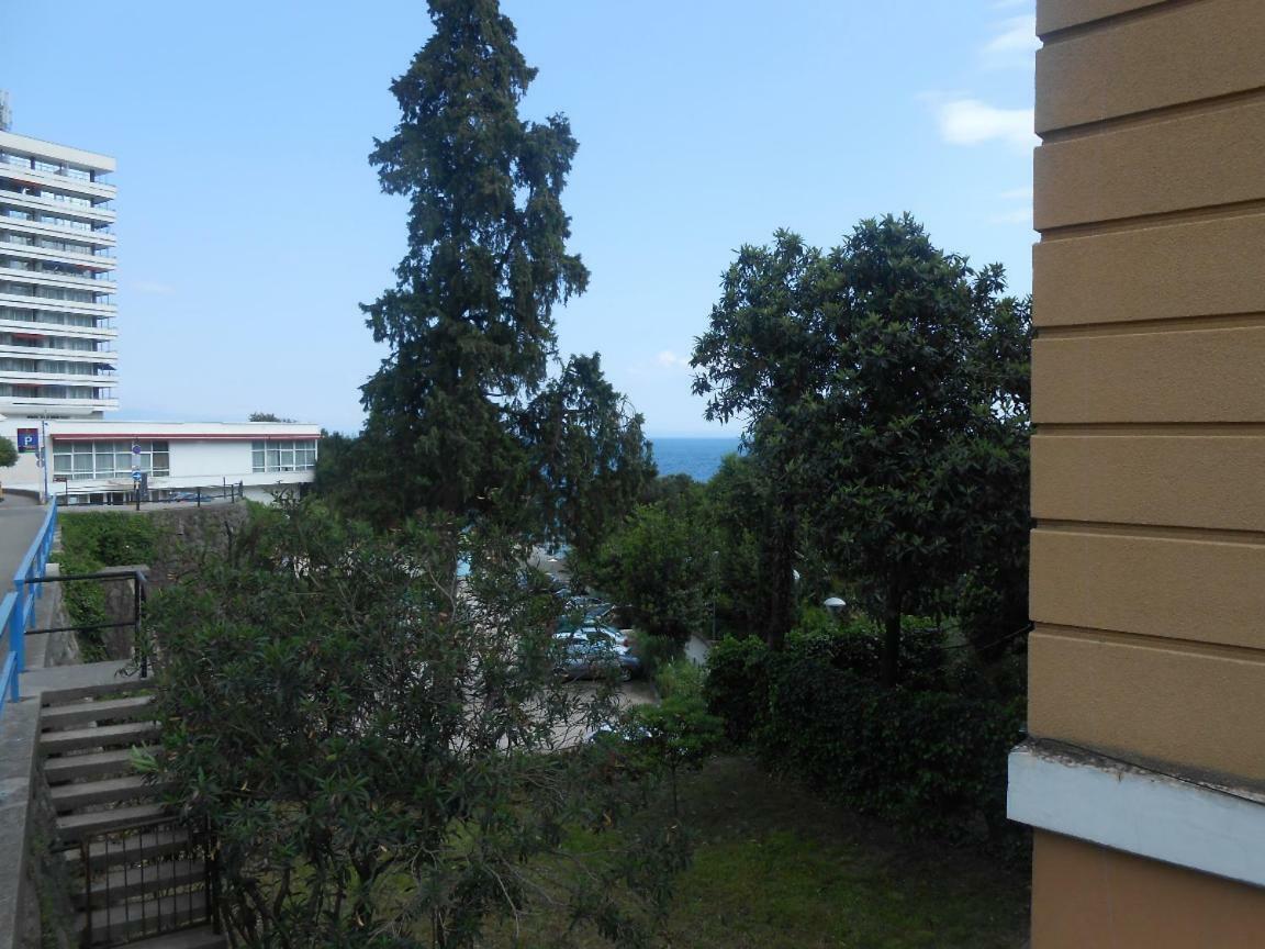 Family Apartment Center Опатия Екстериор снимка